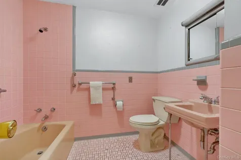 7 Wodenethe Drive S Beacon NY 12508