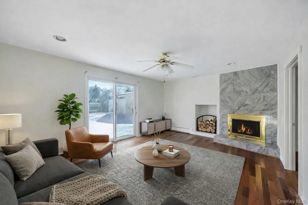 2 Almike Drive Centereach NY 11720