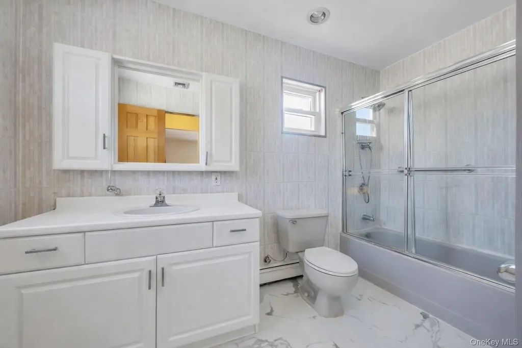 2 Almike Drive Centereach NY 11720