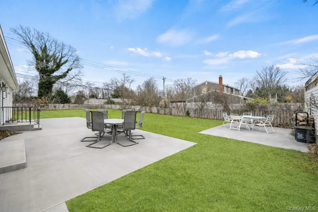 2 Almike Drive Centereach NY 11720