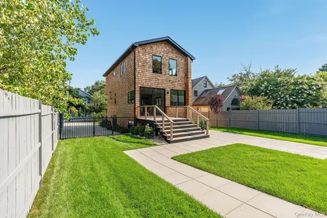 216 North Street Greenport NY 11944