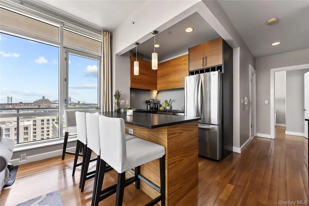 11-24 31st Avenue Astoria NY 11106