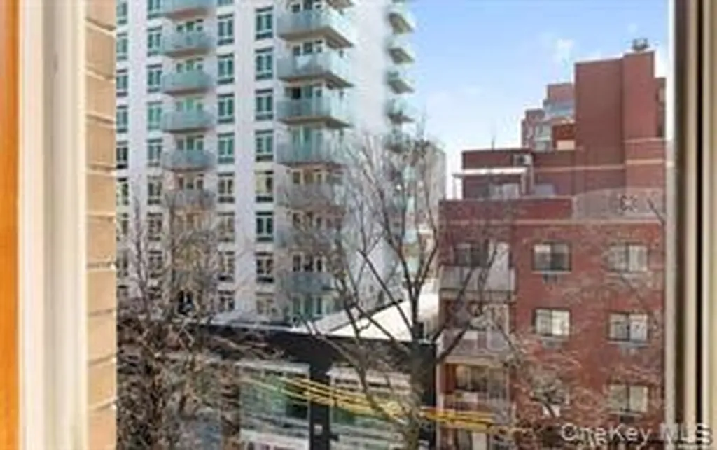 142-29 37th Avenue Flushing NY 11354