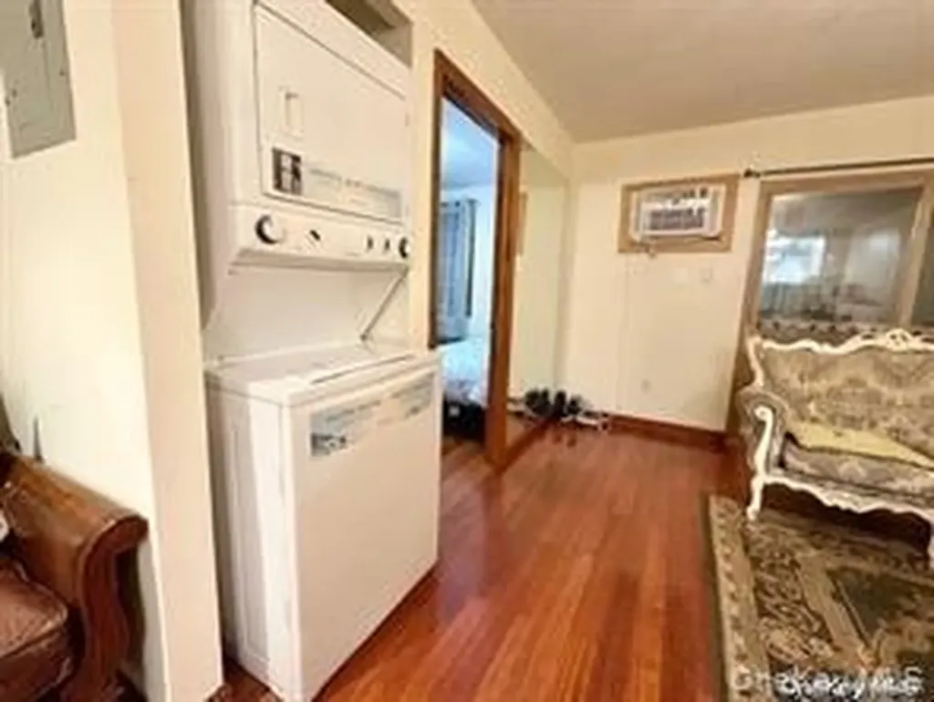 142-29 37th Avenue Flushing NY 11354