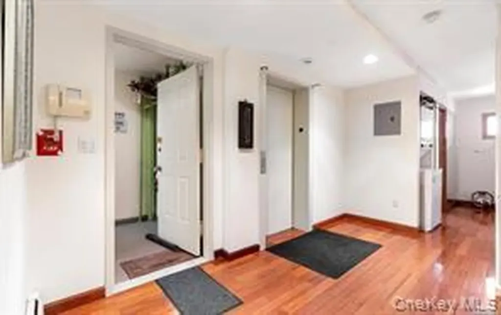 142-29 37th Avenue Flushing NY 11354