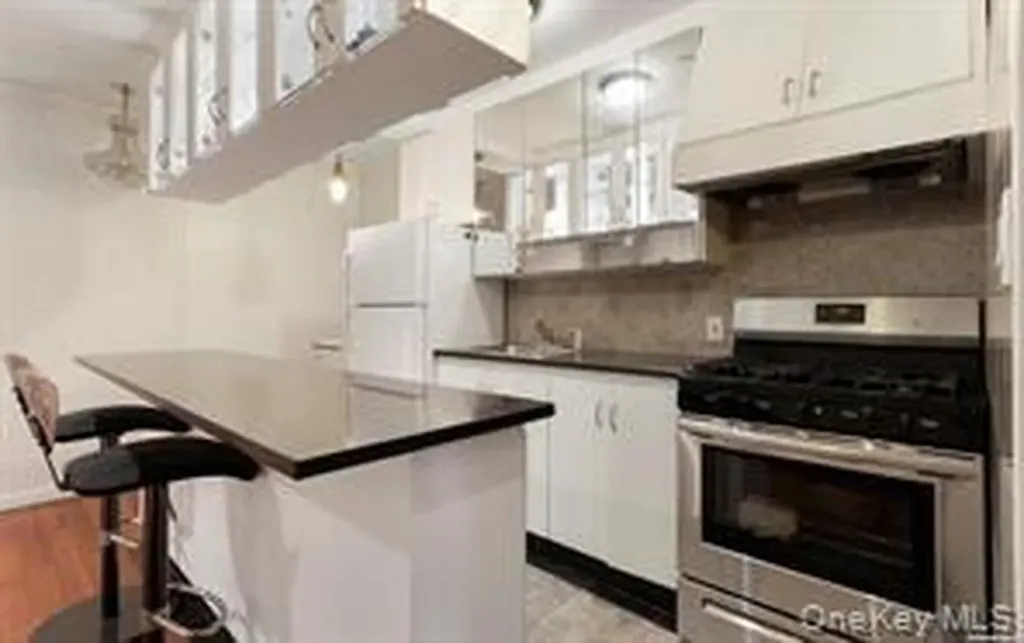142-29 37th Avenue Flushing NY 11354