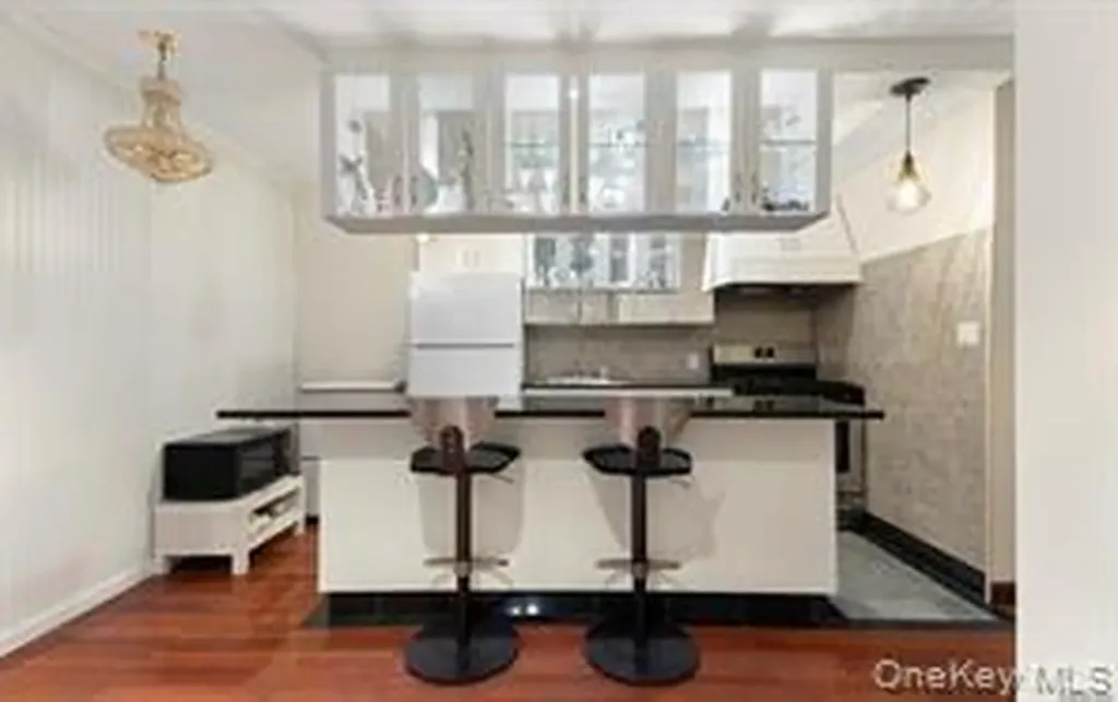 142-29 37th Avenue Flushing NY 11354