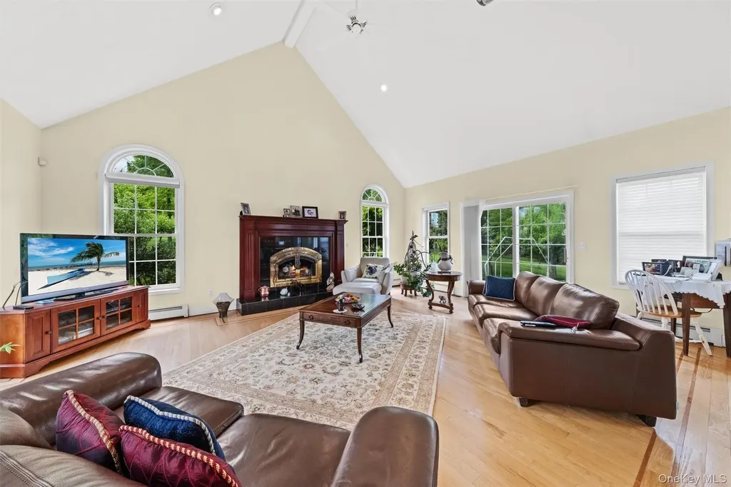 20 Goshen Road Chester NY 10918