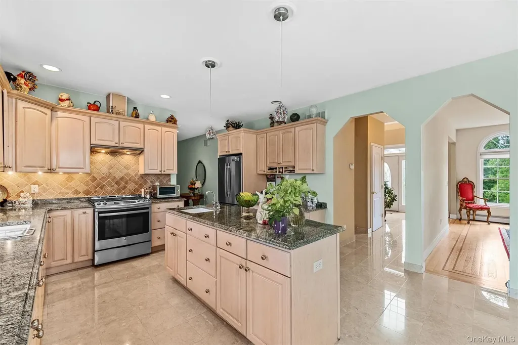 20 Goshen Road Chester NY 10918