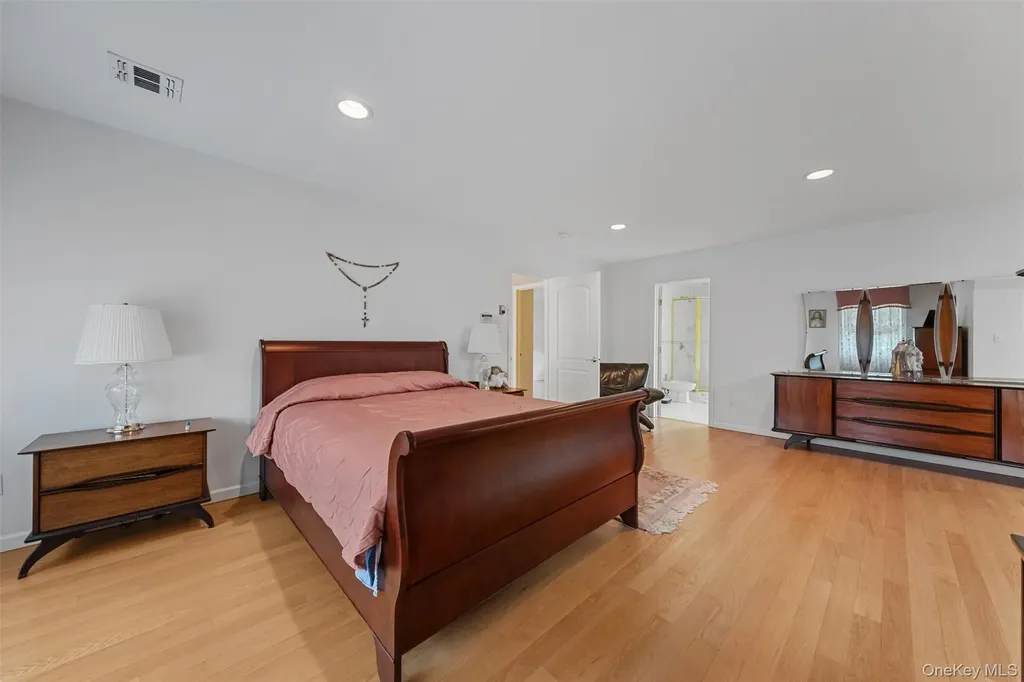 20 Goshen Road Chester NY 10918