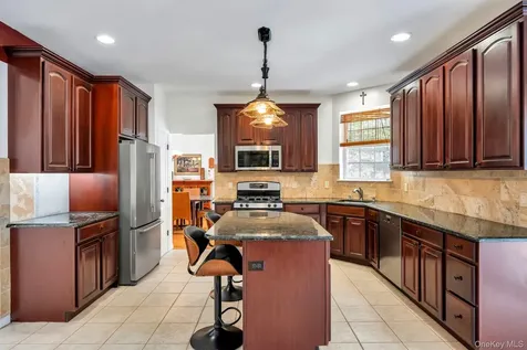 18 Darcy Avenue Manorville NY 11949