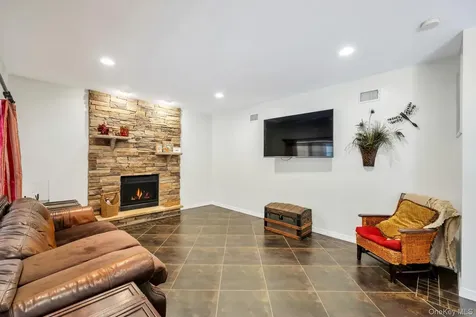 18 Darcy Avenue Manorville NY 11949