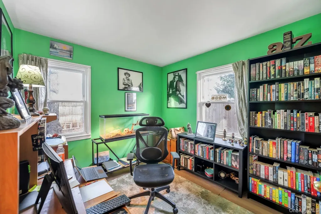 2528 Marshall Avenue Bellmore NY 11710