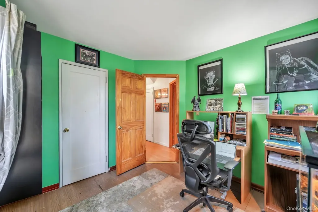 2528 Marshall Avenue Bellmore NY 11710