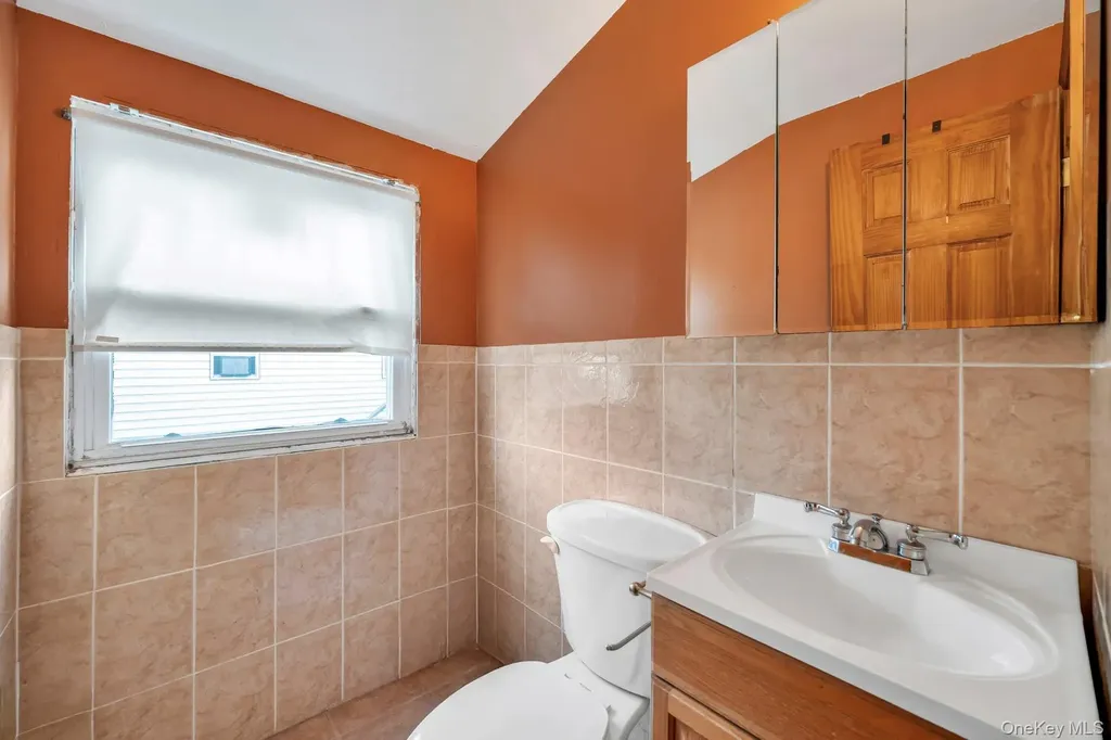 2528 Marshall Avenue Bellmore NY 11710