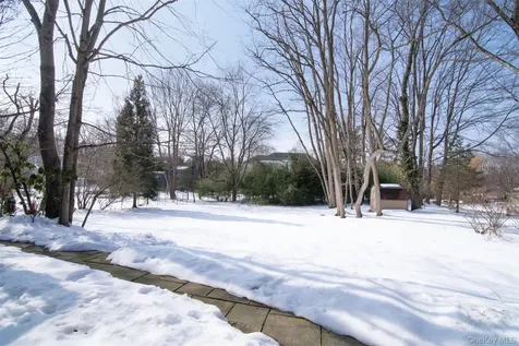 4 Ilinka Lane Irvington NY 10533