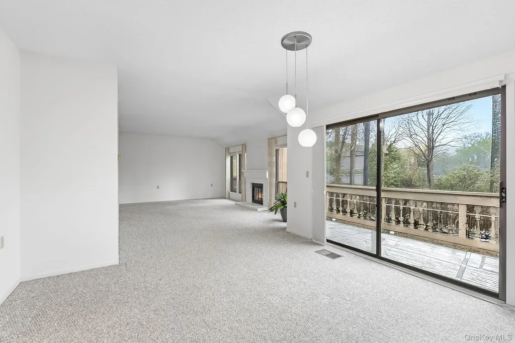366 Heritage Hills Somers NY 10589