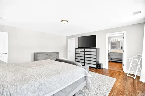 342 Willis Avenue Hawthorne NY 10532