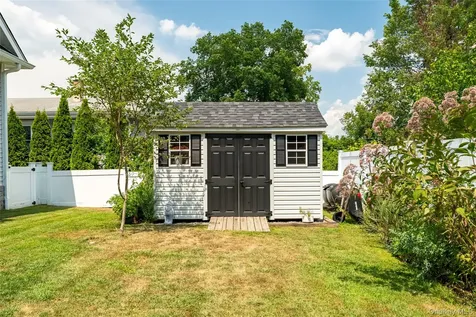 342 Willis Avenue Hawthorne NY 10532