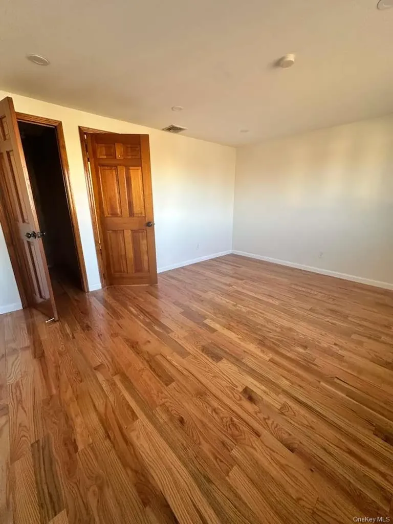 81 10th Avenue West Babylon NY 11704
