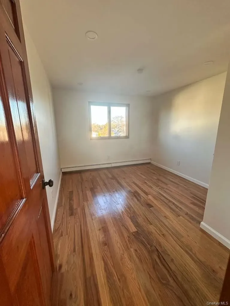 81 10th Avenue West Babylon NY 11704