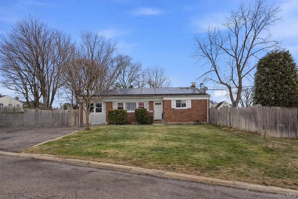 45 Oakley Drive Huntington NY 11746