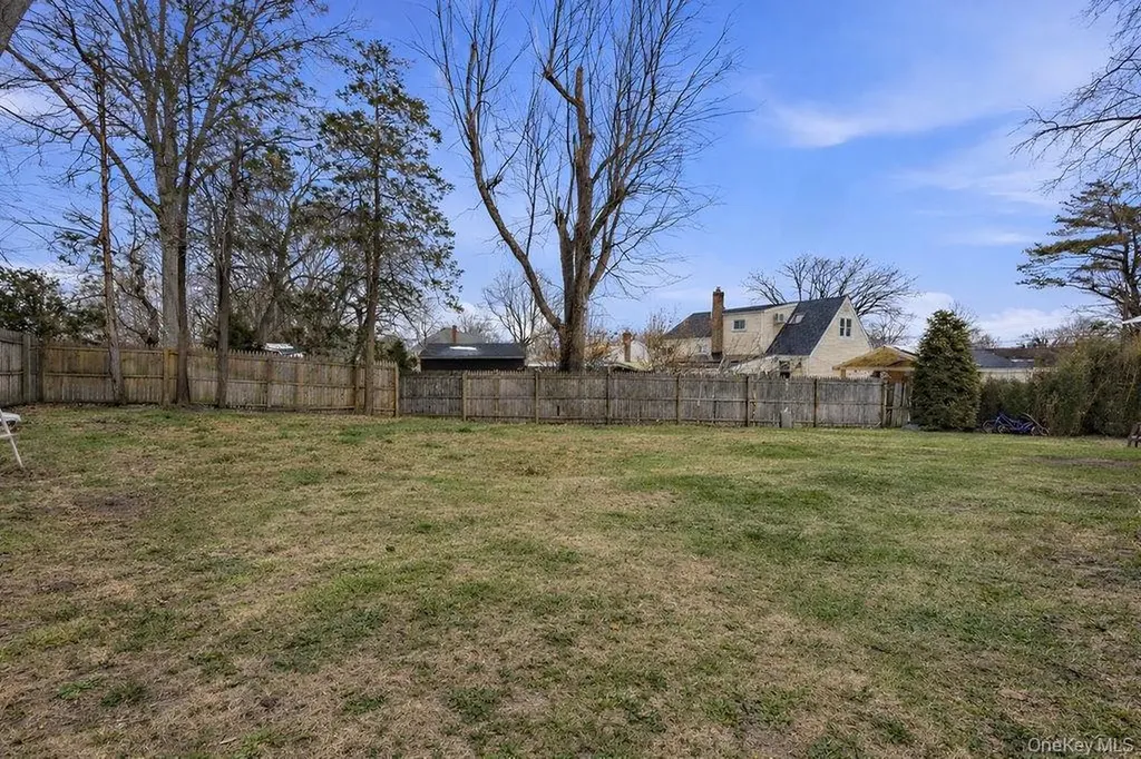 45 Oakley Drive Huntington NY 11746