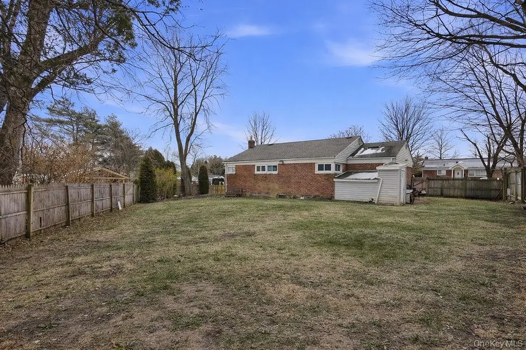45 Oakley Drive Huntington NY 11746
