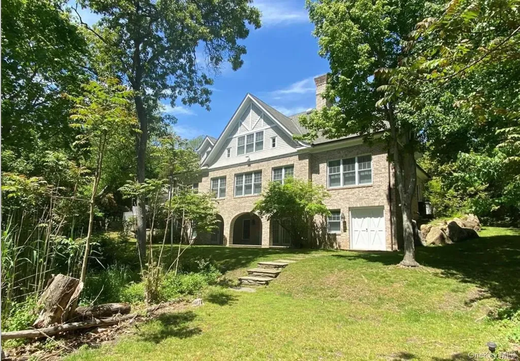 190 Jackson Landing Mattituck NY 11952
