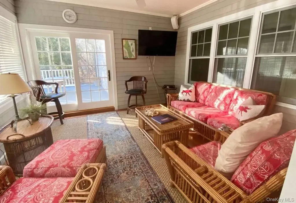 190 Jackson Landing Mattituck NY 11952