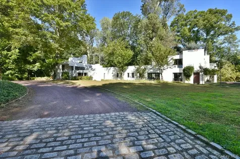 3 Mill Pond Lane Lattingtown NY 11560