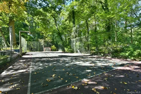 3 Mill Pond Lane Lattingtown NY 11560