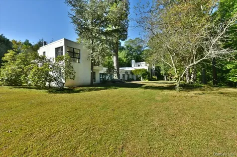3 Mill Pond Lane Lattingtown NY 11560