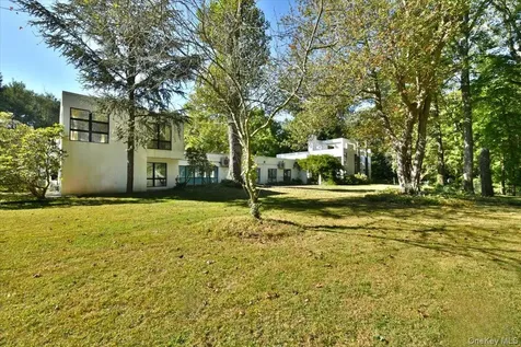 3 Mill Pond Lane Lattingtown NY 11560