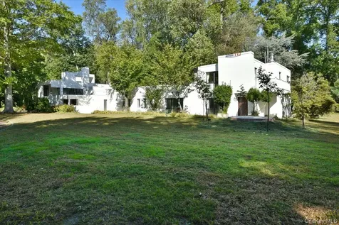 3 Mill Pond Lane Lattingtown NY 11560