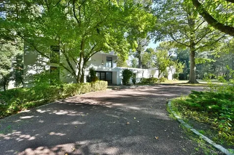 3 Mill Pond Lane Lattingtown NY 11560