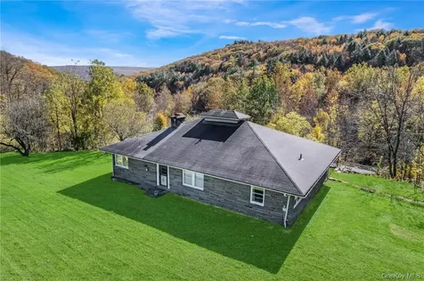 6204 Route 52 Ellenville NY 12428