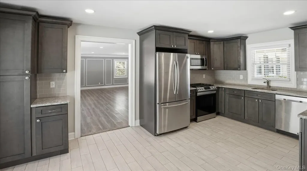 59 Sycamore Circle Stony Brook NY 11790