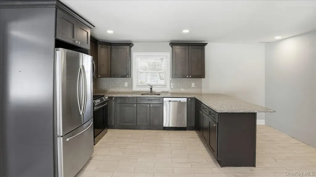 59 Sycamore Circle Stony Brook NY 11790