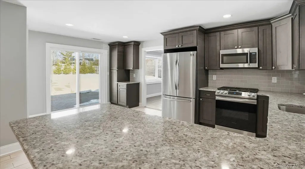 59 Sycamore Circle Stony Brook NY 11790