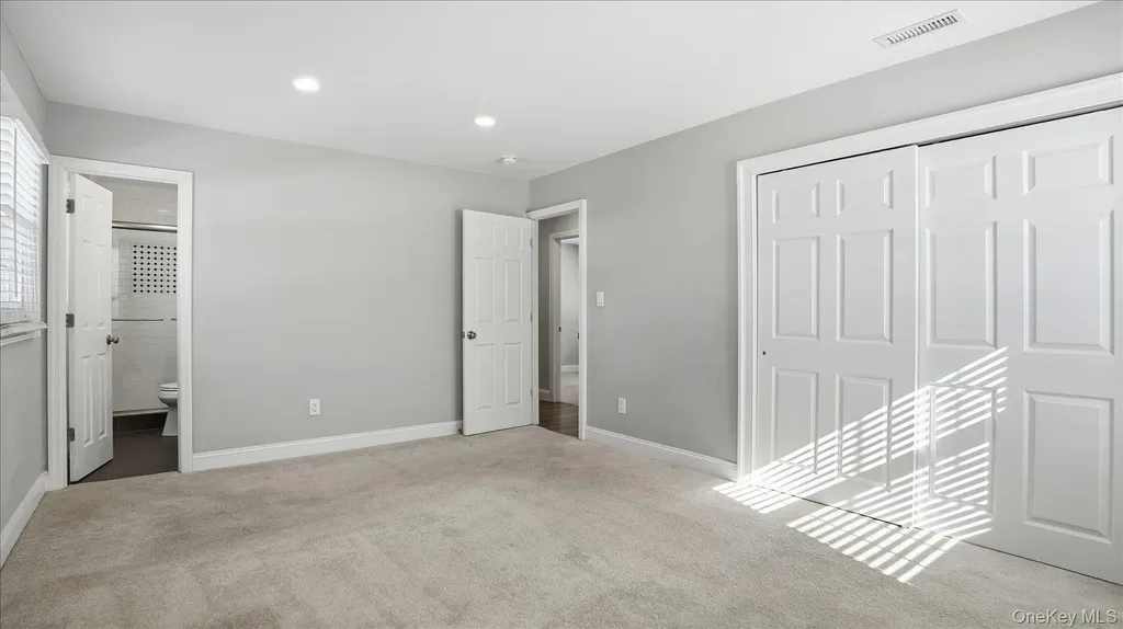 59 Sycamore Circle Stony Brook NY 11790