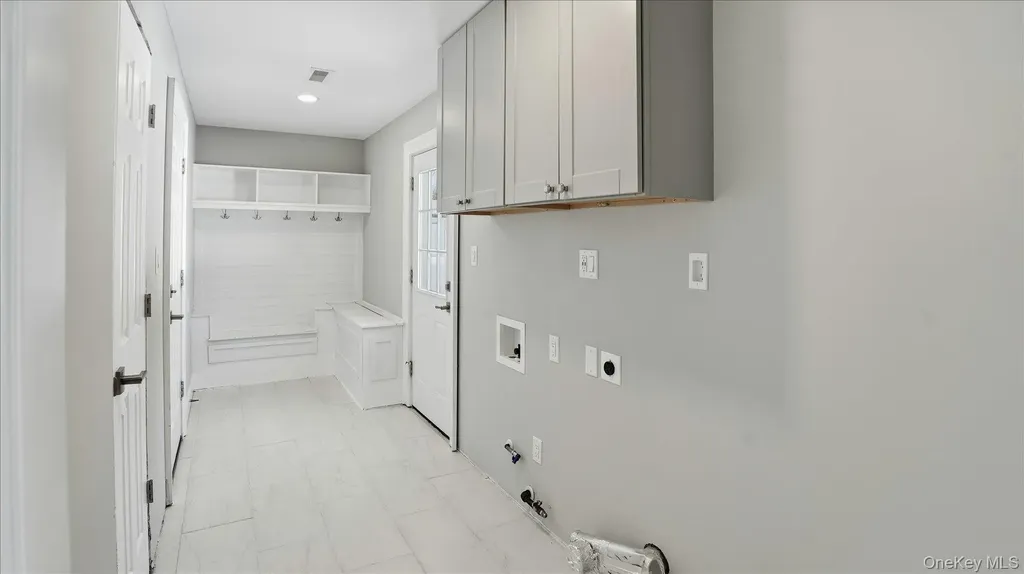 59 Sycamore Circle Stony Brook NY 11790