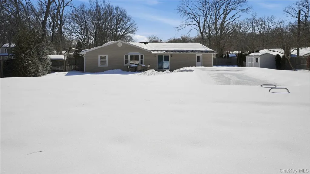 59 Sycamore Circle Stony Brook NY 11790