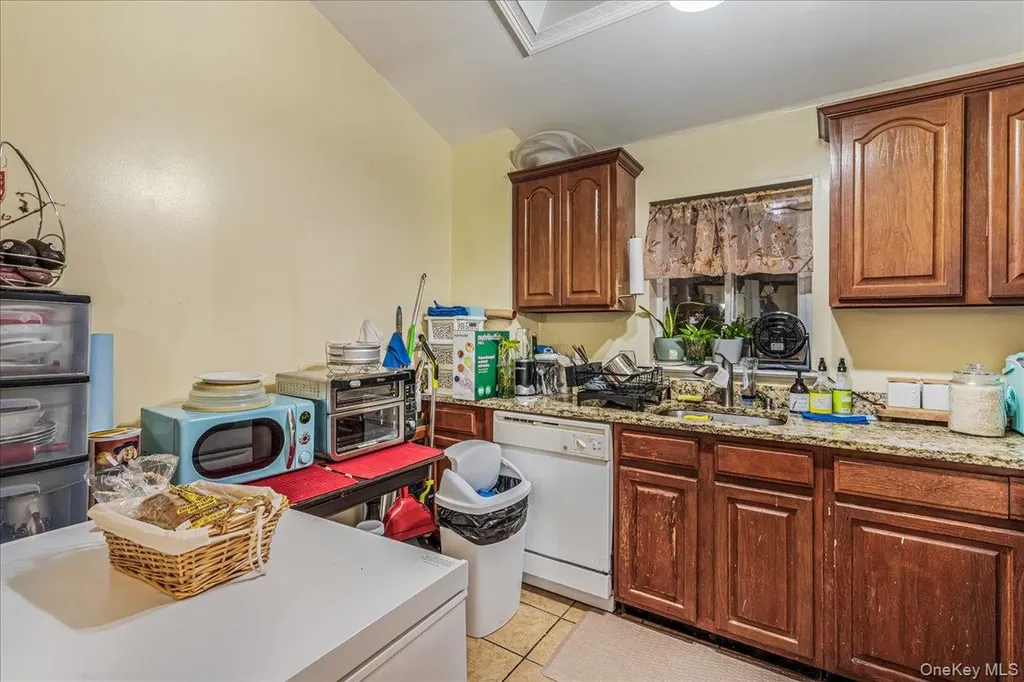 93-03 90th Avenue Woodhaven NY 11421