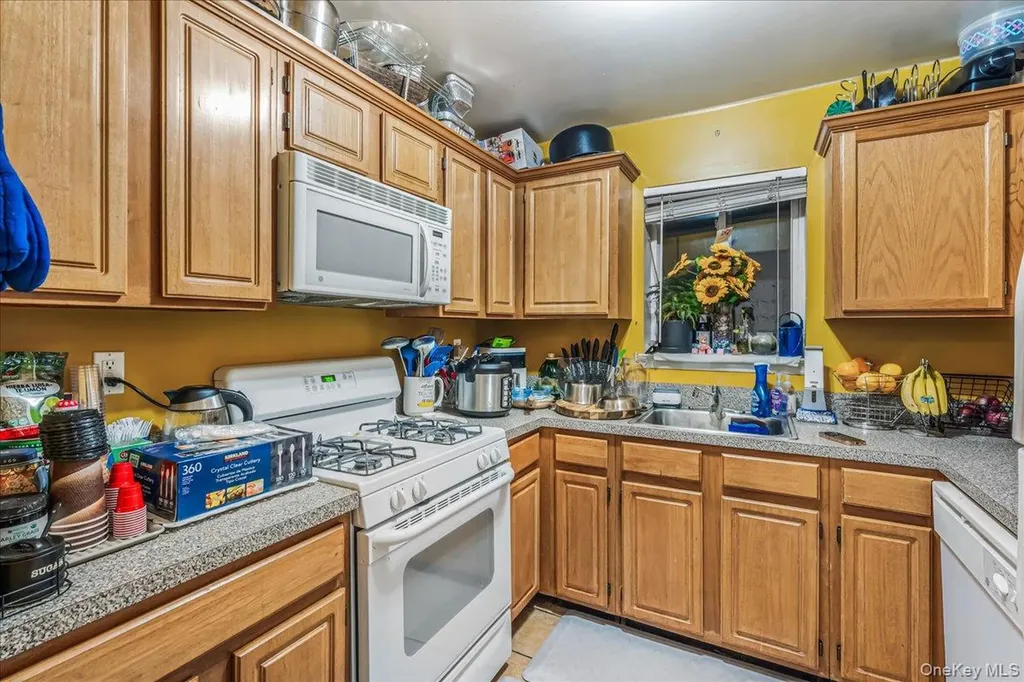 93-03 90th Avenue Woodhaven NY 11421
