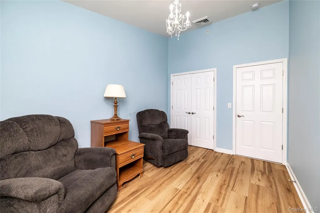 418 Willow Lane Valley Stream NY 11580