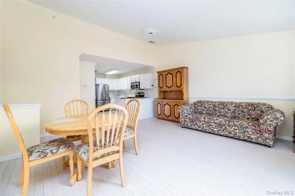 418 Willow Lane Valley Stream NY 11580