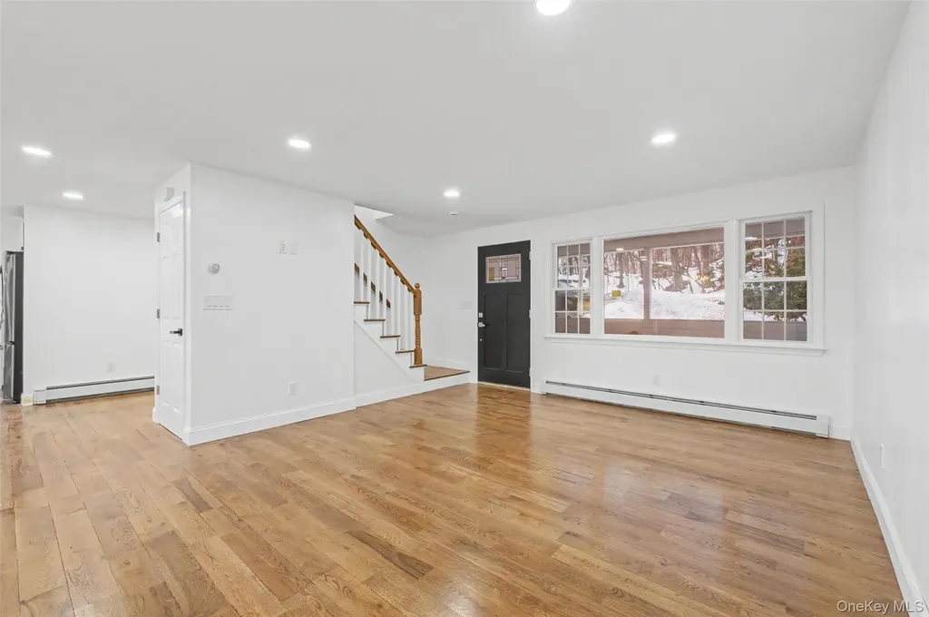 16 Cold Spring Road Putnam Valley NY 10579