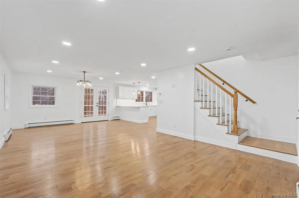 16 Cold Spring Road Putnam Valley NY 10579