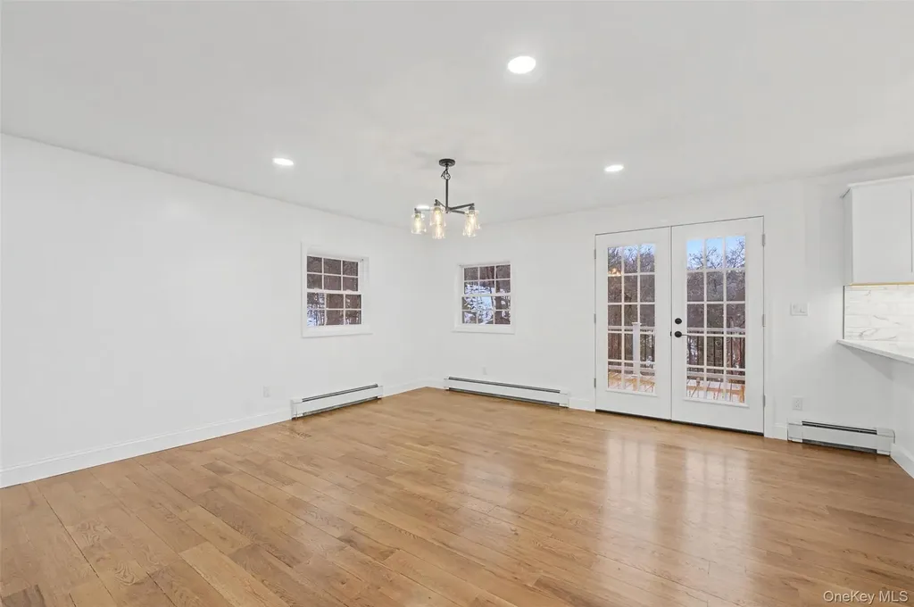 16 Cold Spring Road Putnam Valley NY 10579